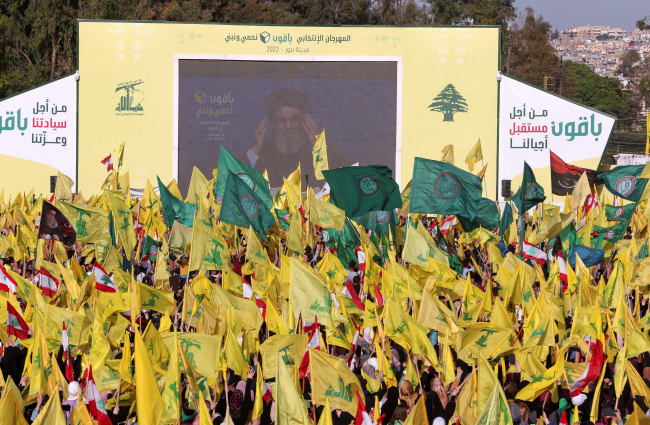 Hizbullah lideri Hasan Nasrallah, seçim mitinginde konuşma yapıyor. Fotoğraf: Reuters
