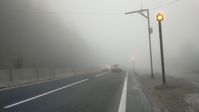 Bolu Dağı'nda sis ve sağanak etkili