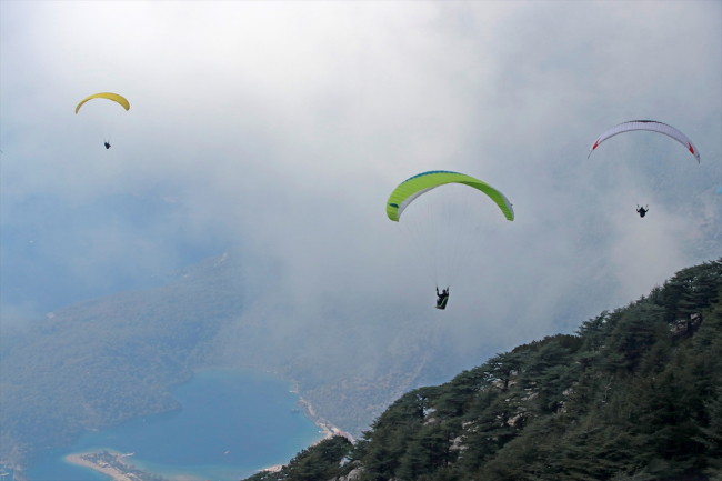 Babadağ'dan yamaç paraşütüyle 167 bin uçuş yapıldı