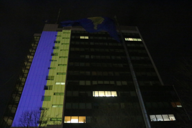 Kosova'dan Ukrayna'ya bayraklı destek