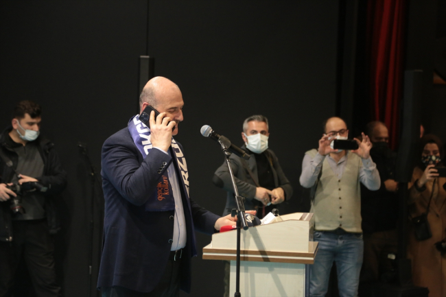 Erdoğan, partisinin Erzurum'daki toplantısına telefonla bağlandı