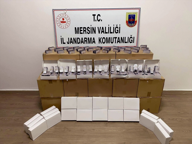 Mersin'de 2 milyon 800 bin uyuşturucu hap ele geçirildi