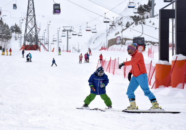 Palandöken'de ilkbaharda kayak keyfi