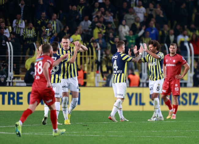 Fenerbahçe tek golle kazandı