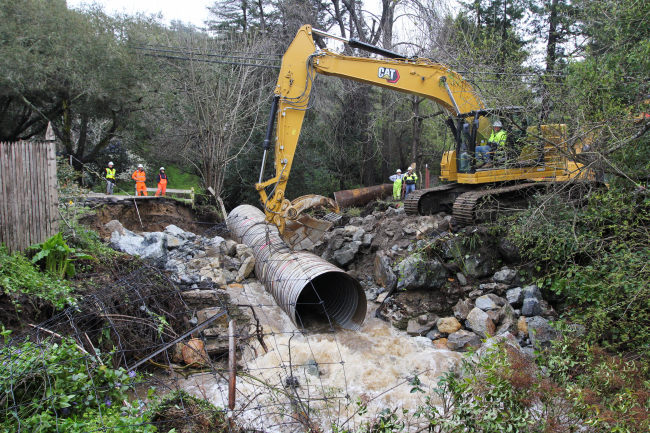 California'da aşırı yağış ve sert hava koşulları: 14 kişi hayatını kaybetti