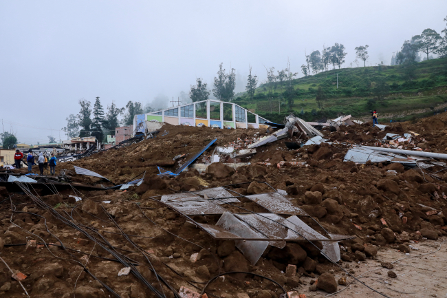 Ekvador’da toprak kayması: 16 ölü