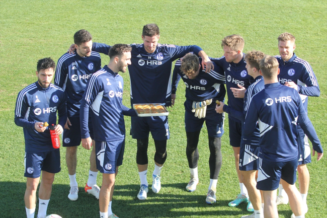 Schalke 04 Antalya'da kamp çalışmalarını sürdürüyor