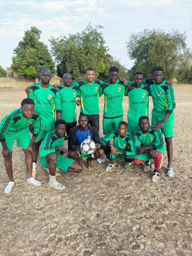 Süper Amatör Lig ekibi Nart Spor'dan Mali'deki sporculara forma desteği