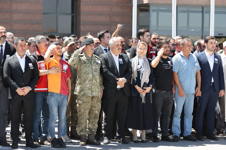 Pençe-Kilit şehitlerine son görev