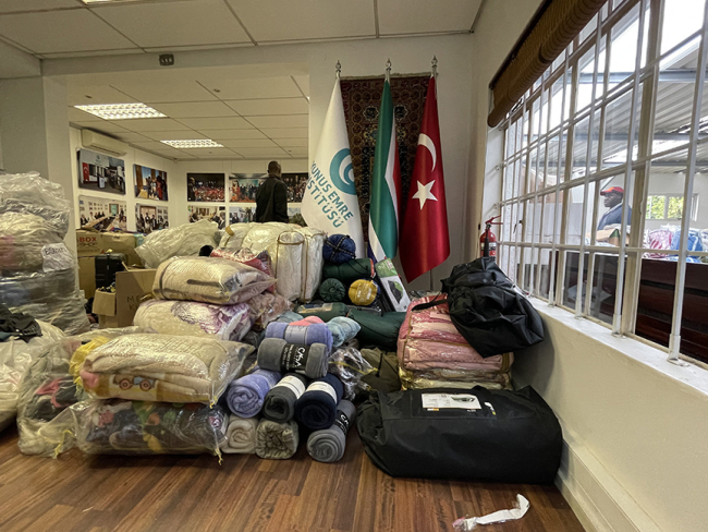 Güney Afrikalılar Türkiye'deki depremzedelere yardım için seferber oldu