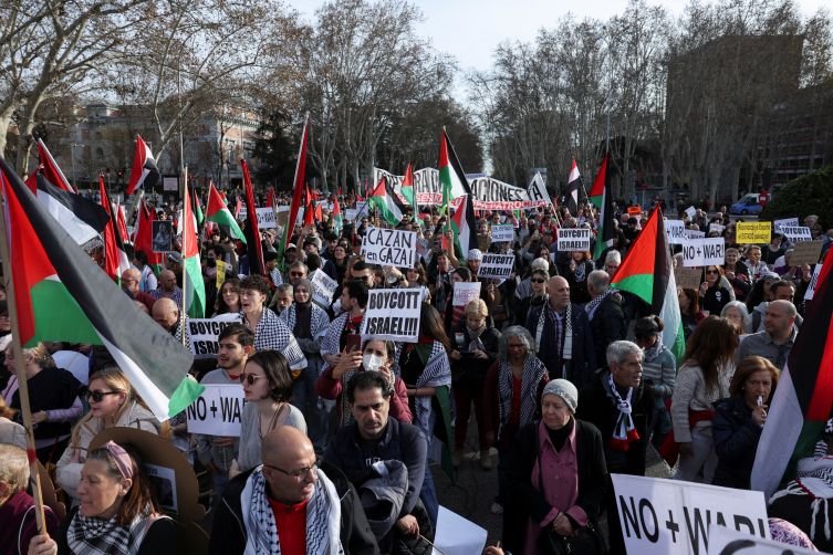 Madrid'de Filistin'e destek gösterisi düzenlendi