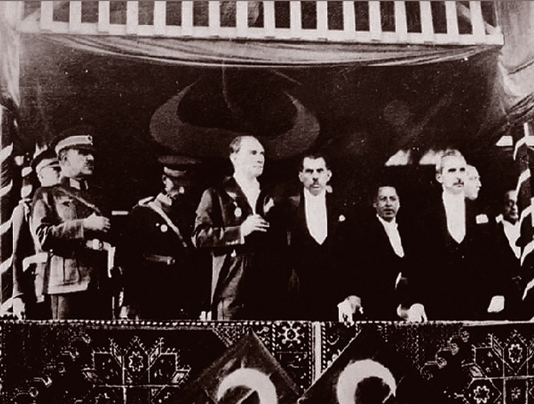 Türkiye Cumhuriyeti 102 yaşında