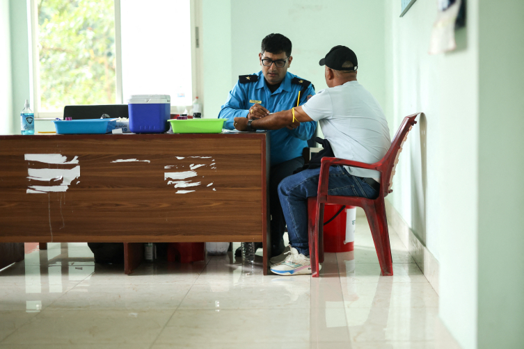Nepal’de sel kurbanlarını belirlemek için yakınlarından DNA örneği isteniyor