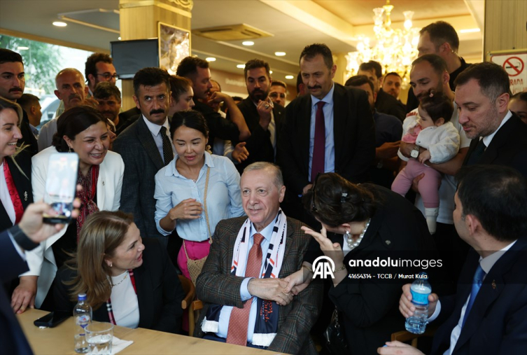 Cumhurbaşkanı Erdoğan, Edirne'de vatandaşlarla bir araya geldi