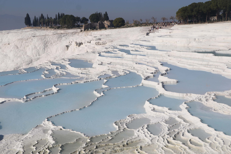 Pamukkale'de ziyaretçi rekoru
