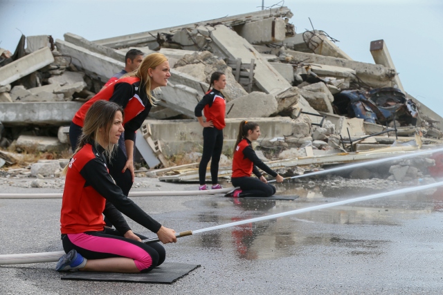 Kadın itfaiyecilere madalya mücadelesinde destek
