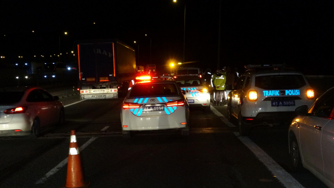 Anadolu Otoyolu'nda panelvan ile tır çarpıştı: 1 ölü, 1 yaralı