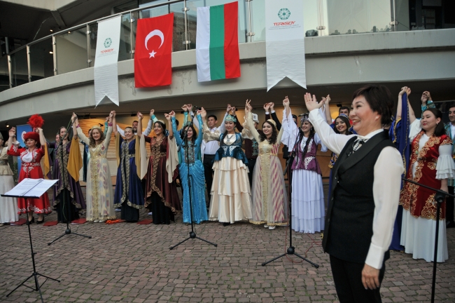 Bulgaristan’da TÜRKSOY Gençlik Korosu'nun konseri