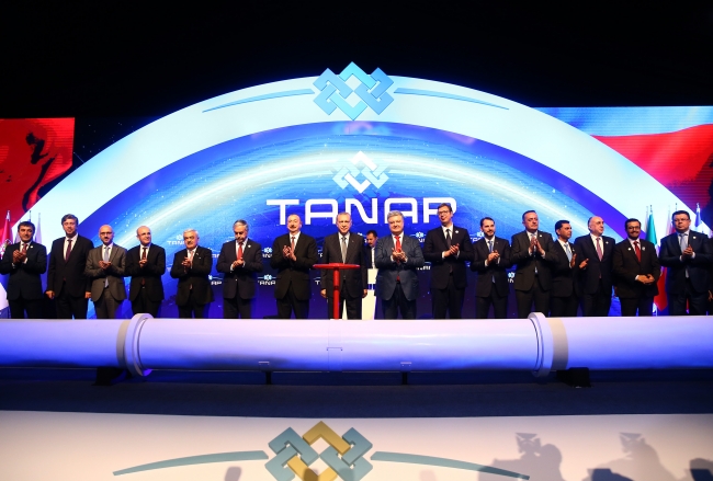 Cumhurbaşkanı Erdoğan: Bölgemiz ve ülkelerimiz için tarihi bir adım atıyoruz