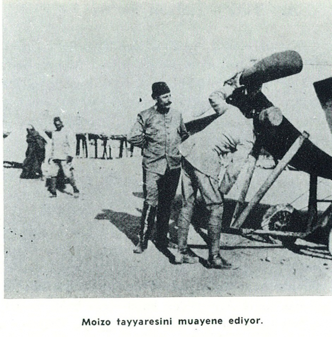 Fotoğraf: TRT Haber (Trablusgarp Savaşı’nda İtalyan pilot uçağını kontrol ediyor.)