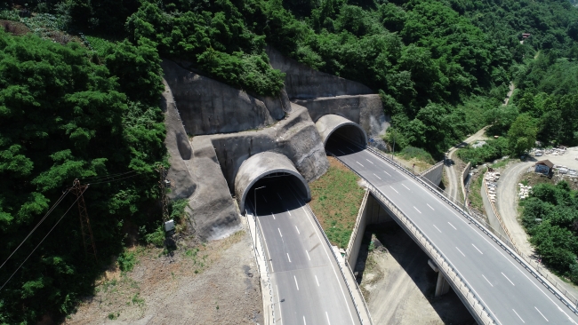Trabzon’da 23 kilometrelik güzergah üzerine 17 tünel