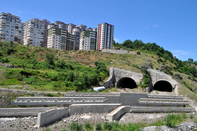 Trabzon’da 23 kilometrelik güzergah üzerine 17 tünel
