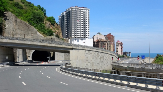 Trabzon’da 23 kilometrelik güzergah üzerine 17 tünel