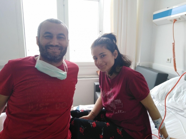 İlik bekleyen Ebru'dan bağış çağrısı: Belki sensin, bilemezsin