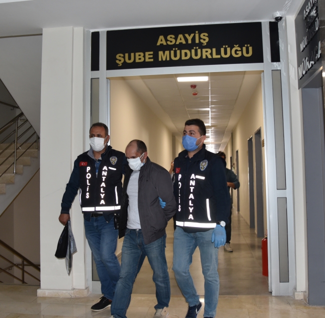 2,5 milyonluk hırsızlık yapan Kolombiyalılar yakalandı