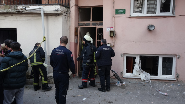 Bursa'da 3 katlı binanın bodrumunda patlama: 1 yaralı