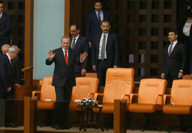 TBMM'de yemin töreni tamamlandı