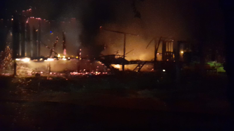 Sakarya'da 2 ev kundaklandı