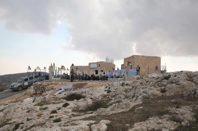 Filistinli öğrenciler İsrail ihlalleri altında eğitimlerini sürdürüyor