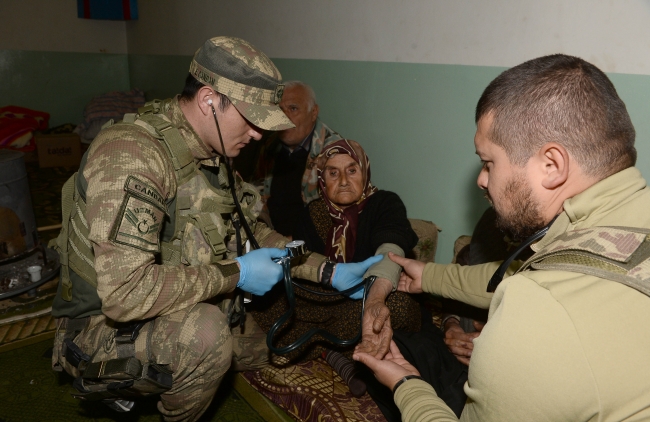 TSK, Zeytin Dalı Harekatı’nda sivillere en küçük zarar gelmemesi için özel hassasiyet gösteriyor