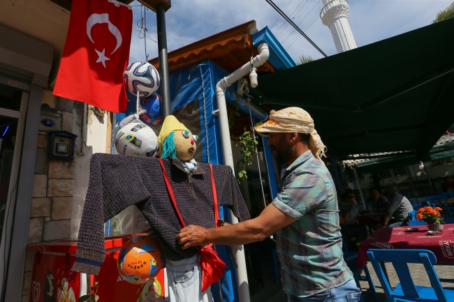 Urla'da sokaklar "bostan korkuluğu"