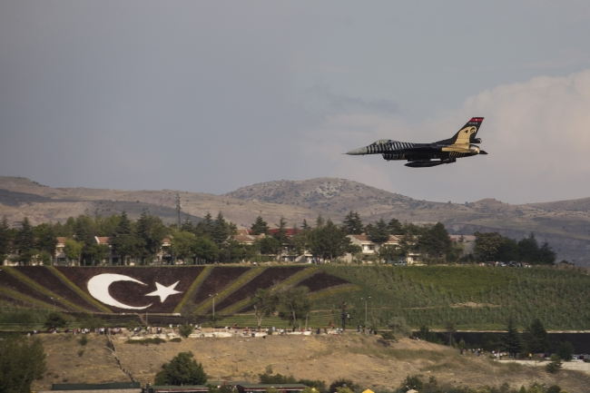 SOLOTÜRK Başkent semalarında