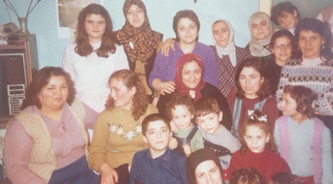 38 yıl önce başlattıkları 'gün'ü hala sürdürüyorlar