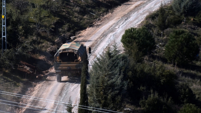 Suriye sınırına askeri sevkiyat devam ediyor