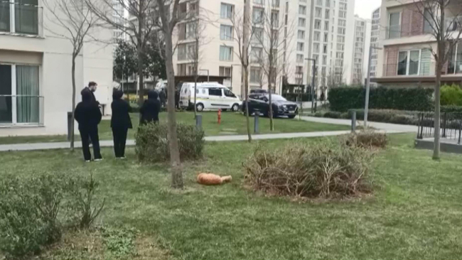 Sancaktepe'de bir dairede 3 çocuk ve babaları ölü bulundu