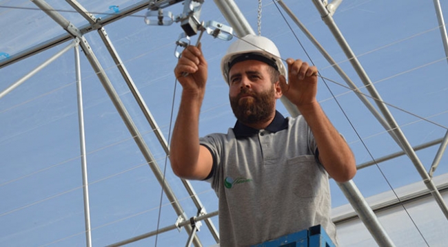 İşçiydi patron oldu, şimdi 9 ülkeye sera kuruyor