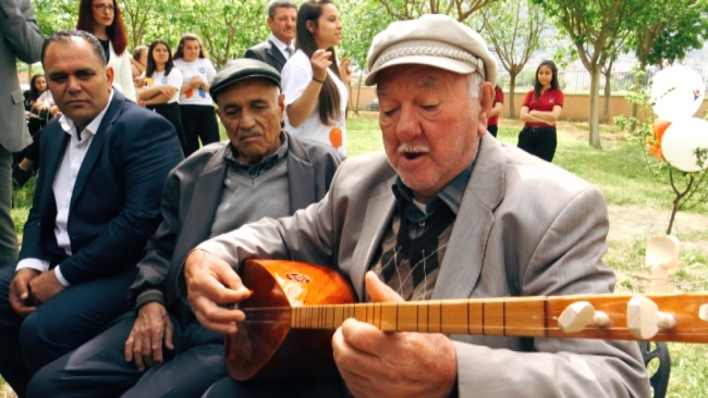 Aydın'da türküler ve manilerle kuşakları bir araya getiren etkinlik