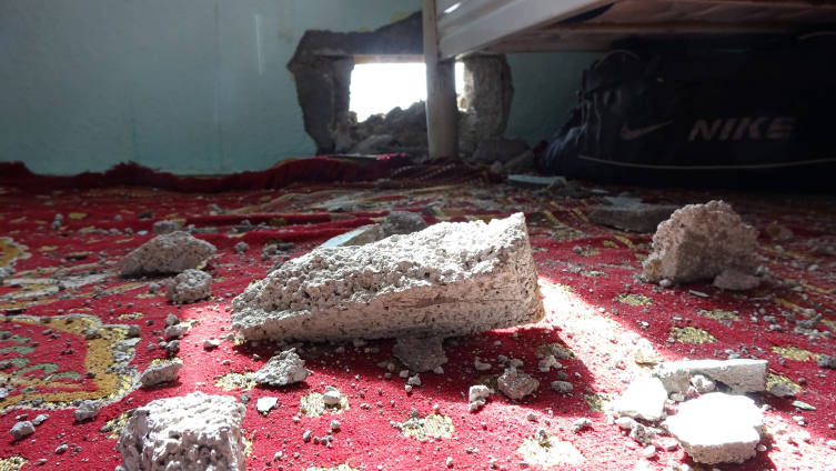 Evlerine yıldırım düştü: Ev duman içinde kaldı, Bomba atıldı sandık