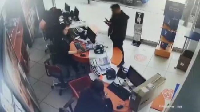 Kargo teslimat kodunu paylaşan kişiye hırsızlık şoku: 100 bin liralık bilgisayarı çalındı