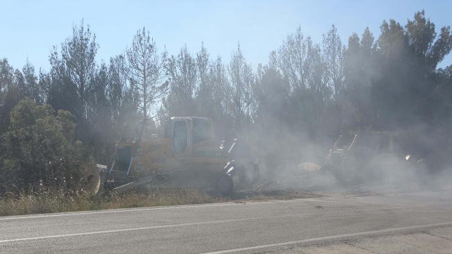 Saman yüklü tır alev topuna döndü, yangın ormana sıçradı