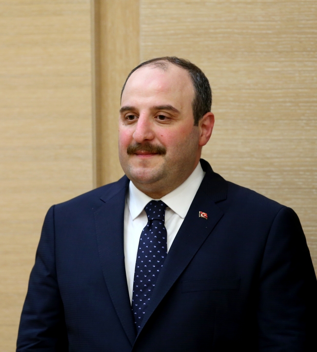 Cumhurbaşkanı Erdoğan'dan Varank'a 'atom karınca' övgüsü