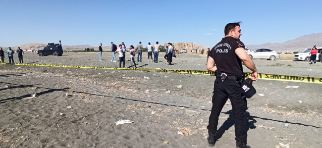 Van Gölü'ne giren 3 çocuk hayatını kaybetti