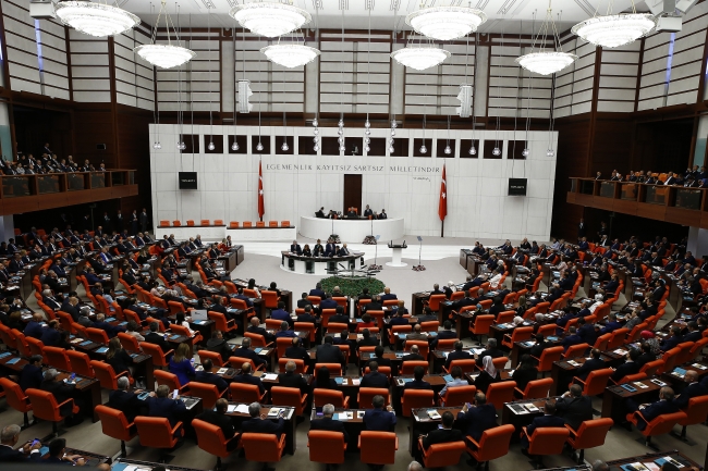 TBMM'de üçlü görüşme