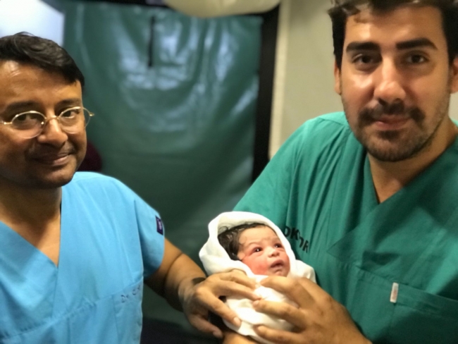 Arakanlı bebeğe Recep Tayyip ismi verildi