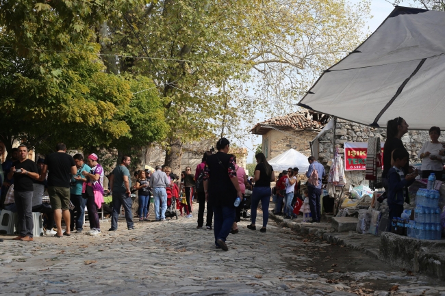Muğla Stratonikeia Antik Kenti'nin pazarı yeniden kuruldu