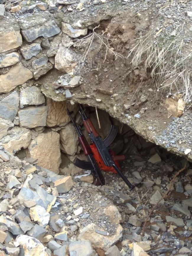 Şırnak'ta menfezde PKK'ya ait silah ve mühimmat bulundu